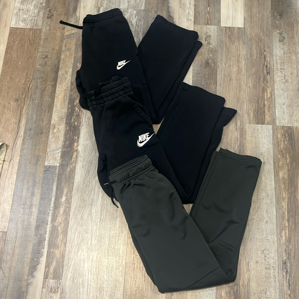 Lot of boys size M (8/10) sweatpants